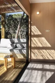 Charming mobile home with hot tub, BBQ & sauna | Pets allowed - Image 3