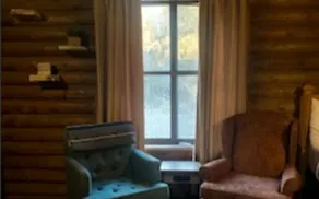 Sustainable and Pet-Friendly Cabin Perfect for Animal Lovers in Bluff Dale, TX - Image 2