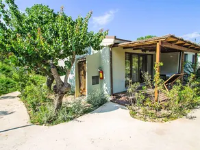 Maison de vacances avec jacuzzi, terrasse et piscine - Image 2