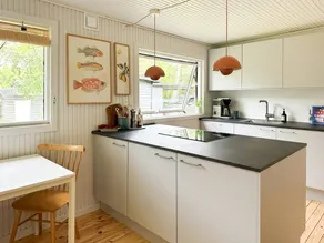 House with BBQ, garden & terrace - Image 4
