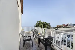 Agréable appart'hôtel avec jardin, barbecue et terrasse - Image 3