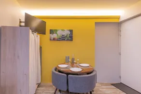Holiday apartment | City view - Image 5