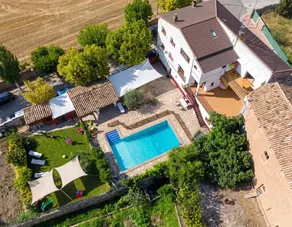 Fully equipped nice apartment with garden, terrace & BBQ | Pool view - Image 2