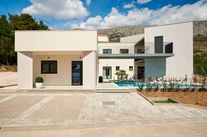 Luxury Villa Tango with Pool - Image 5