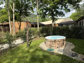 Flower Camping La Marmotte - Chalet SPA Confort 35m² - 2 bedrooms Covered terrace Reversible air conditioning TV 4 people - Image 5