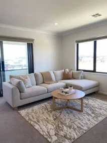 Family-friendly dedicated room with jacuzzi - Image 2