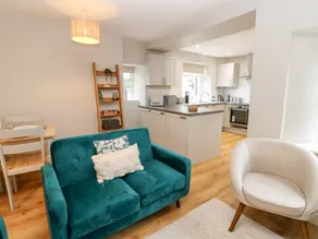 Cottage with 2 rooms for 4 persons - Image 3