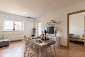 Family-oriented beautiful holiday apartment with fast internet, garden & barbeque - Image 4