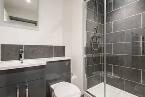 Children-friendly apartment with fast internet - Image 5