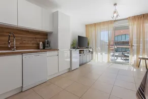 Apartment with terrace | City view - Image 5