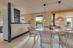 Spaziosa casa totalmente attrezzata con terrazza e griglia - Image 5