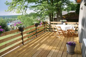 Holiday home with terrace - Image 4