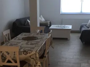 Appartement de vacances avec jardin, barbecue et terrasse | Vue jardin - Image 3