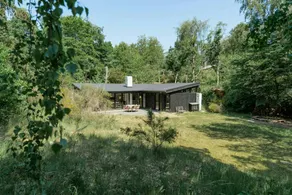 Home near Ebeltoft with Nordic aesthetics - Image 2