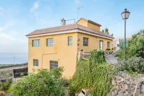 Family-friendly spacious finca with garden, terrace & BBQ | Sea view | Suitable for remote work - Image 4
