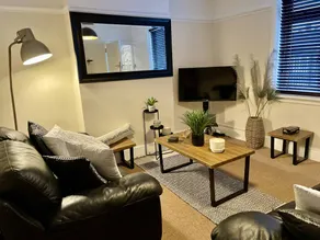 Agréable maison adaptée aux familles avec jardin - Image 4
