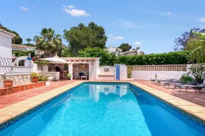 Holiday Home 'Jeannine' with Mountain View, Wi-Fi and Air Conditioning - Image 2