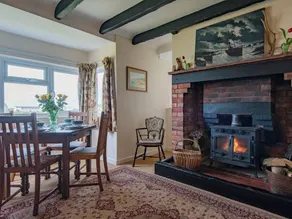 Cottage with garden & barbecue | Sea view - Image 4
