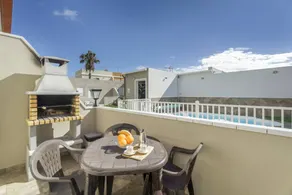 Holiday Apartment '1 Omanai Tenerife Sur' with Private Terrace, Garden, and Wi-Fi - Image 3