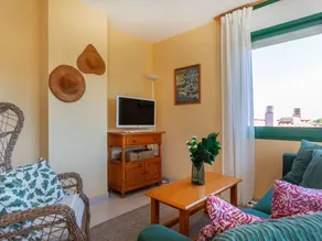 Ferienwohnung mit Terrasse, Pool und Garten - Image 4