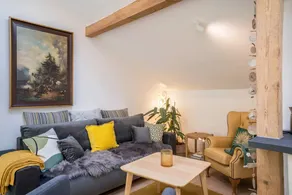 Flat with terrace & garden | Garden view | Perfect for remote work - Image 5