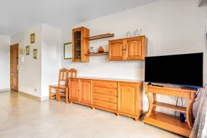 Flat with pool & terrace | Sea view - Image 4