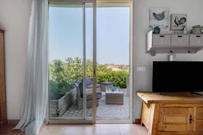 Holiday Home with Private Pool, Terrace, Stunning View, and Wi-Fi - Image 5