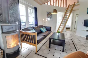 Family-friendly charming holiday home with hot tub & terrace | Pets are welcome - Image 5