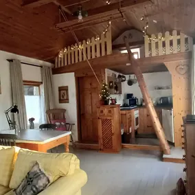 Druid cottage Bodyke - Image 3