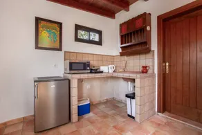 Appartement de vacances entièrement équipé avec jardin, barbecue et terrasse | Vue montagne - Image 5