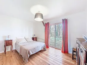 Holiday home with terrace, garden & pool - Image 5