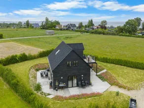 Holiday home with BBQ & terrace | Sea view - Image 3