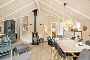 Fully equipped nice holiday home with terrace, hot tub & barbeque - Image 3
