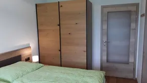 Holiday apartment with garden & terrace - Image 5