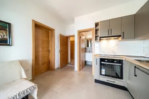 Pleasant apartment with terrace - Image 5