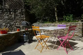 Voll ausgestattetes Ferienhaus mit Terrasse und Grill - Image 5