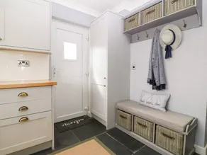 Children-friendly nice cottage with hot tub, garden & BBQ | Pet-friendly - Image 3