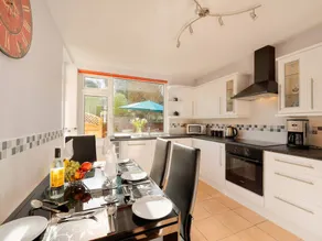 Kinderfreundliches Landhaus mit Garten und Grill | Strandblick | Nah am Strand | Hunde erlaubt - Image 2