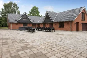 Holiday home with terrace, BBQ & sauna - Image 2