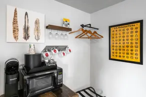 The Bucking Moose Squirrel Suite: 2BR Suite in West Yellowstone, just 1 minute from Yellowstone! - Image 4
