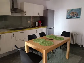 Appartement avec barbecue, terrasse et jardin - Image 2