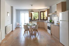 Flat with garden | Garden view - Image 2