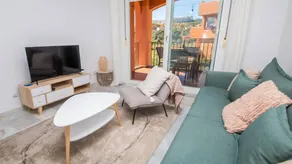 Apartment mit Pool und Terrasse - Image 2