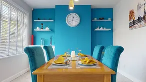 Fully equipped house with garden - Image 3