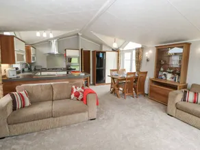 Cottage with garden - Image 5