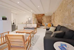 House with terrace | City view - Image 4