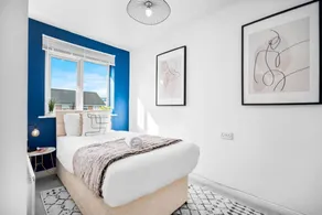 Stylish Two Bed House - Garden - Parking - WIFI - Image 5