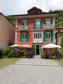 Agréable appartement de vacances entièrement équipé avec internet haut débit et terrasse | Vue jardin | Avec animaux bienvenus - Image 5