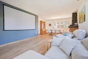 Holiday home with terrace, private pool & fast internet | City view - Image 5