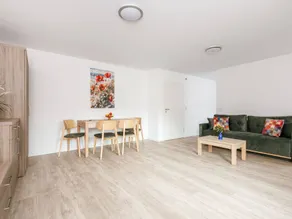 Apartment with garden, terrace & barbeque - Image 2